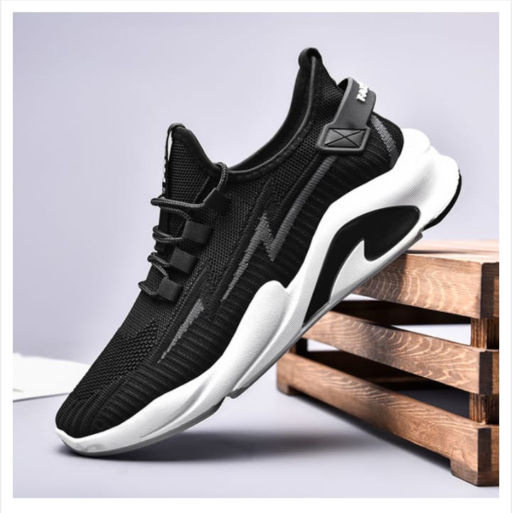 Men’s Metro Move Shoe – Black Edition