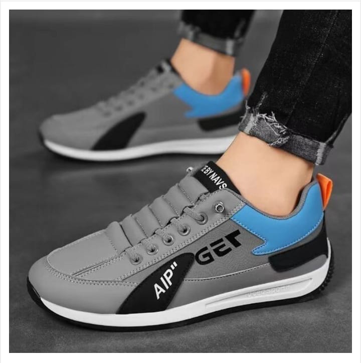 Men’s Gray Pace Shoe – Light & Cool
